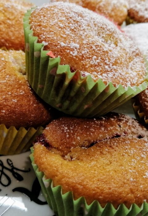 muffin alle fragole senza burro soffici e morbidi