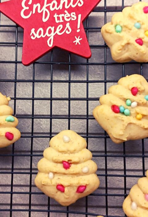 biscotti a forma di albero di Natale